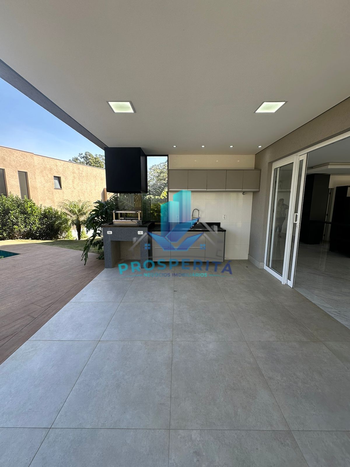 Casa à venda com 4 quartos, 307m² - Foto 17