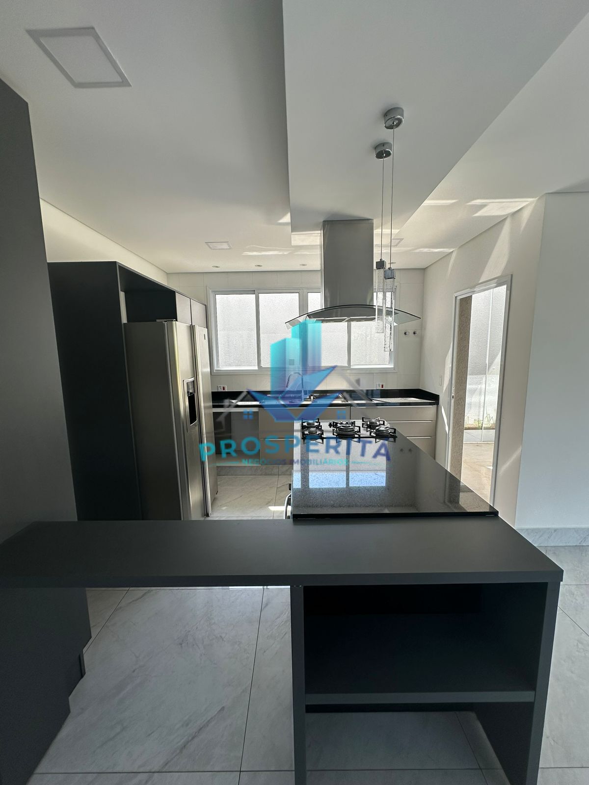 Casa à venda com 4 quartos, 307m² - Foto 13