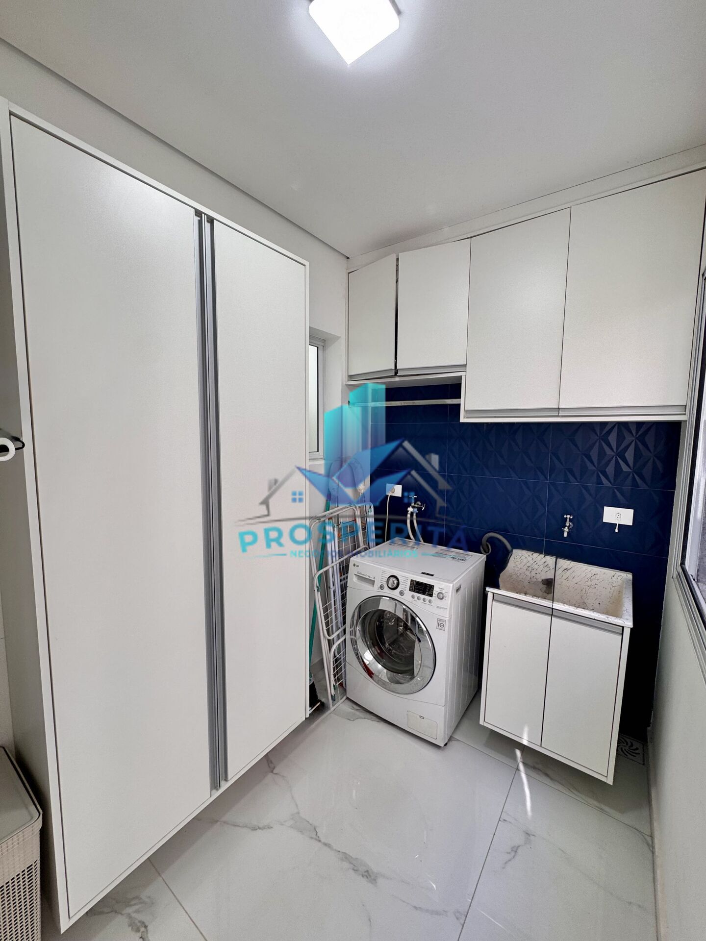 Casa à venda com 3 quartos, 256m² - Foto 13