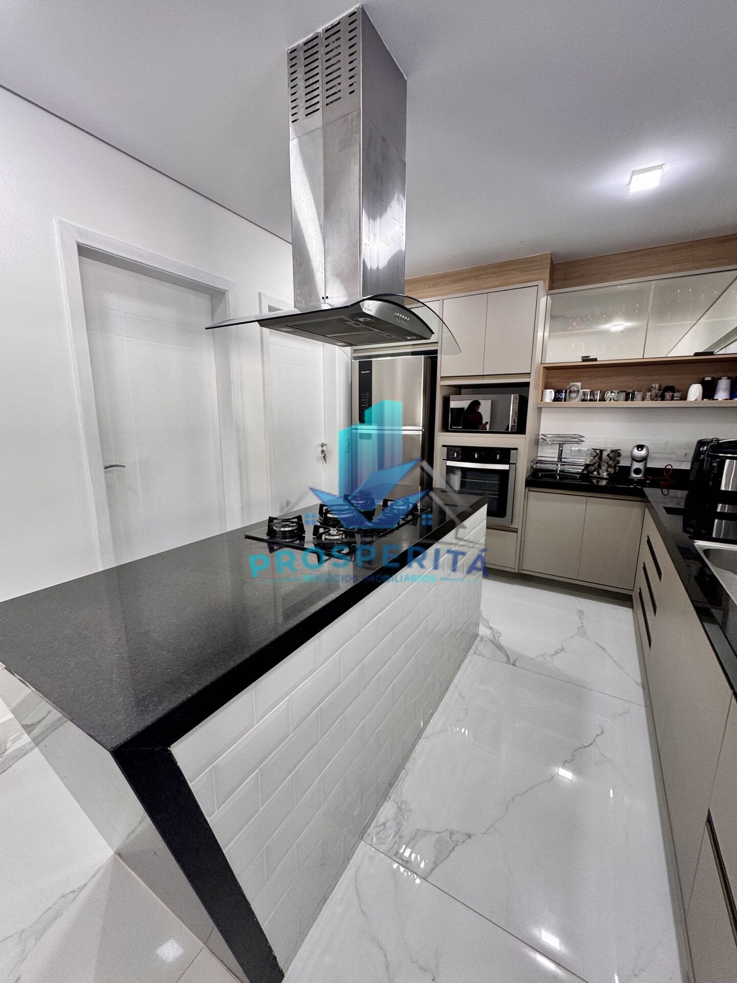 Casa à venda com 3 quartos, 256m² - Foto 12