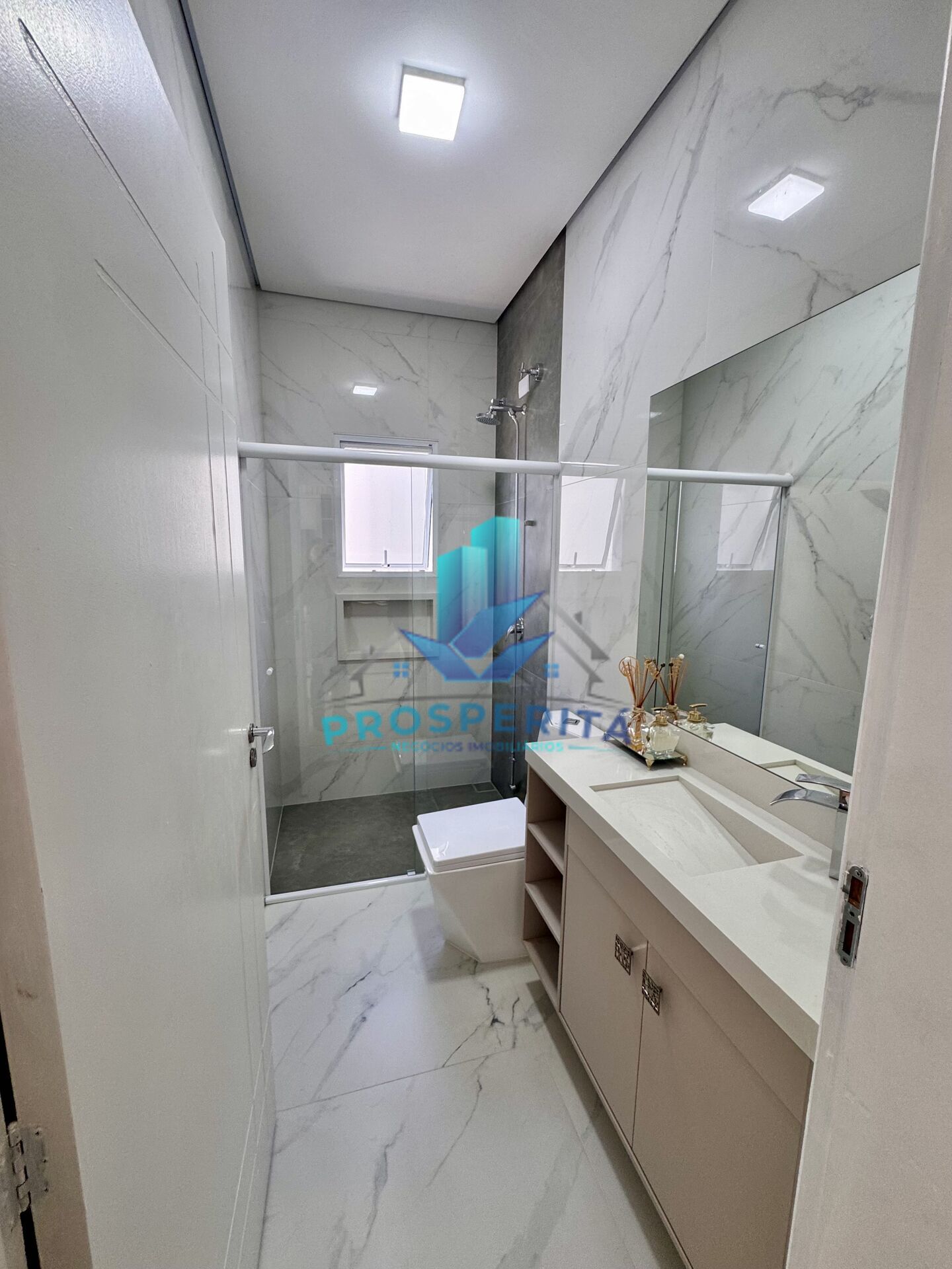 Casa à venda com 3 quartos, 256m² - Foto 30