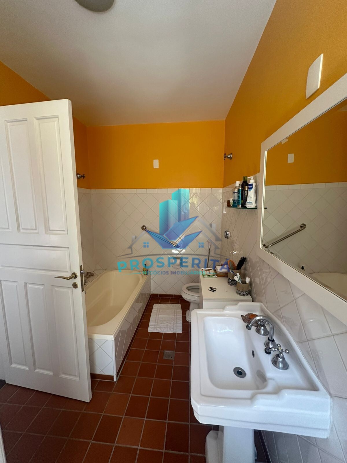 Casa à venda com 2 quartos, 300m² - Foto 15