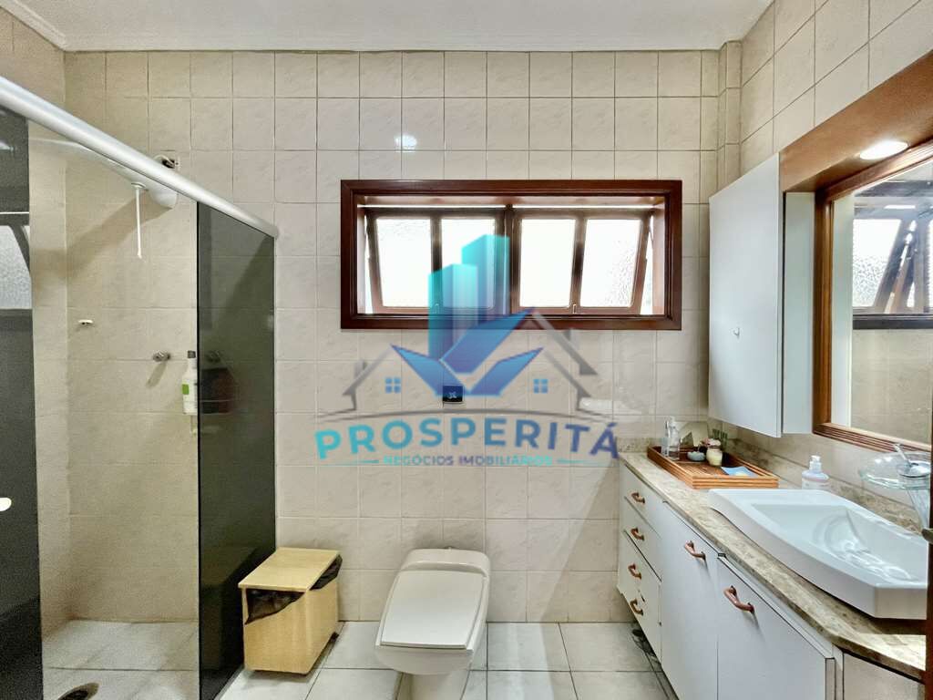 Casa à venda com 4 quartos, 350m² - Foto 35