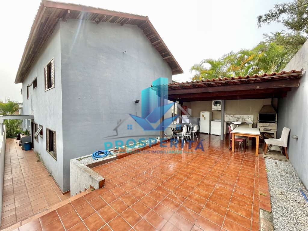 Casa à venda com 4 quartos, 350m² - Foto 44