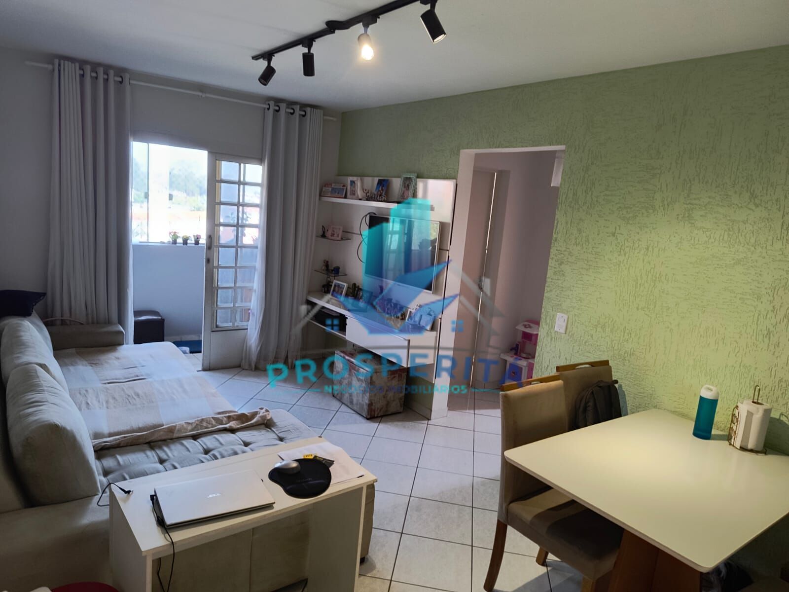 Apartamento à venda com 2 quartos, 64m² - Foto 3