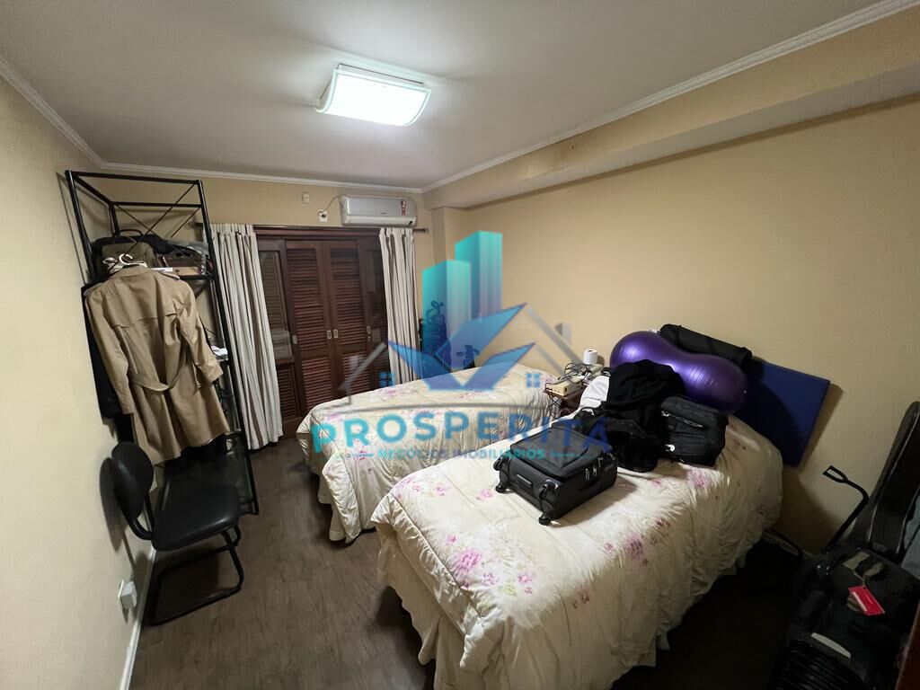 Casa à venda com 3 quartos, 850m² - Foto 17