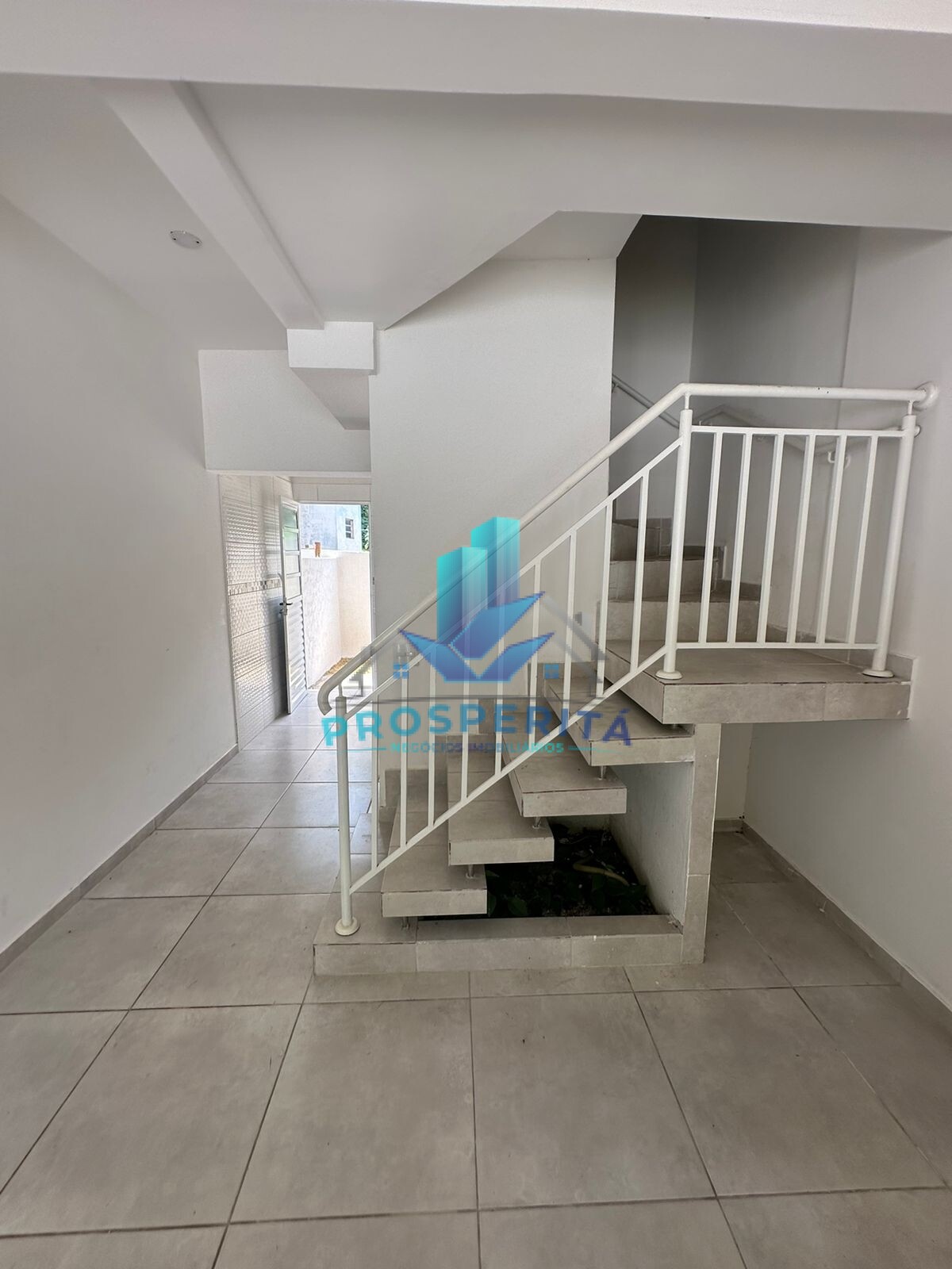 Sobrado à venda com 2 quartos, 60m² - Foto 6