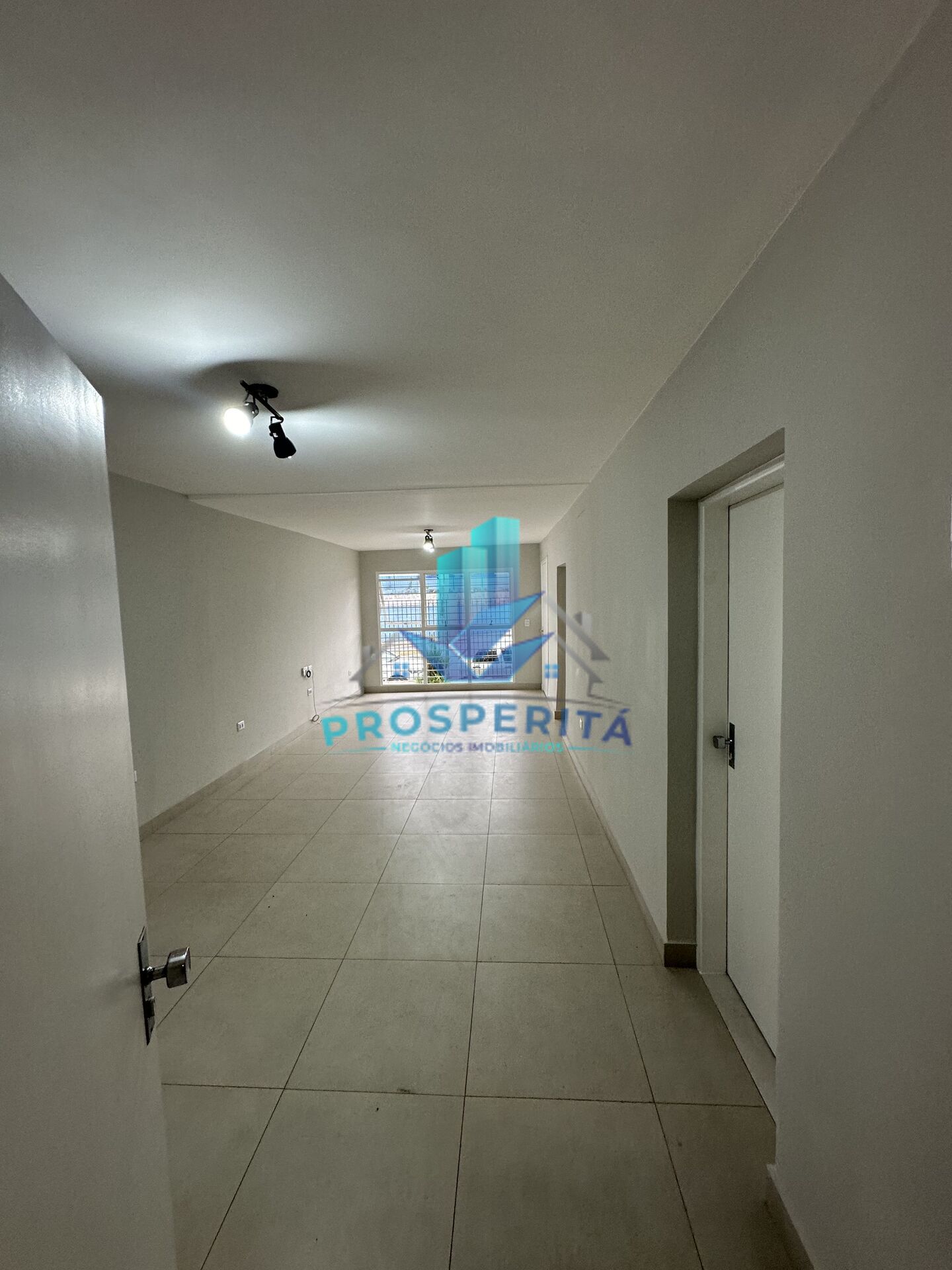 Loja-Salão para alugar com 2 quartos, 70m² - Foto 10