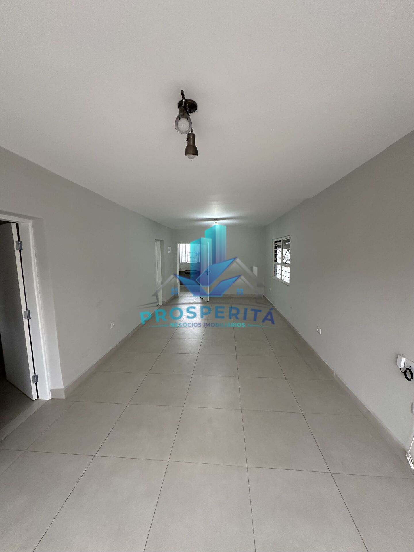 Loja-Salão para alugar com 2 quartos, 70m² - Foto 11