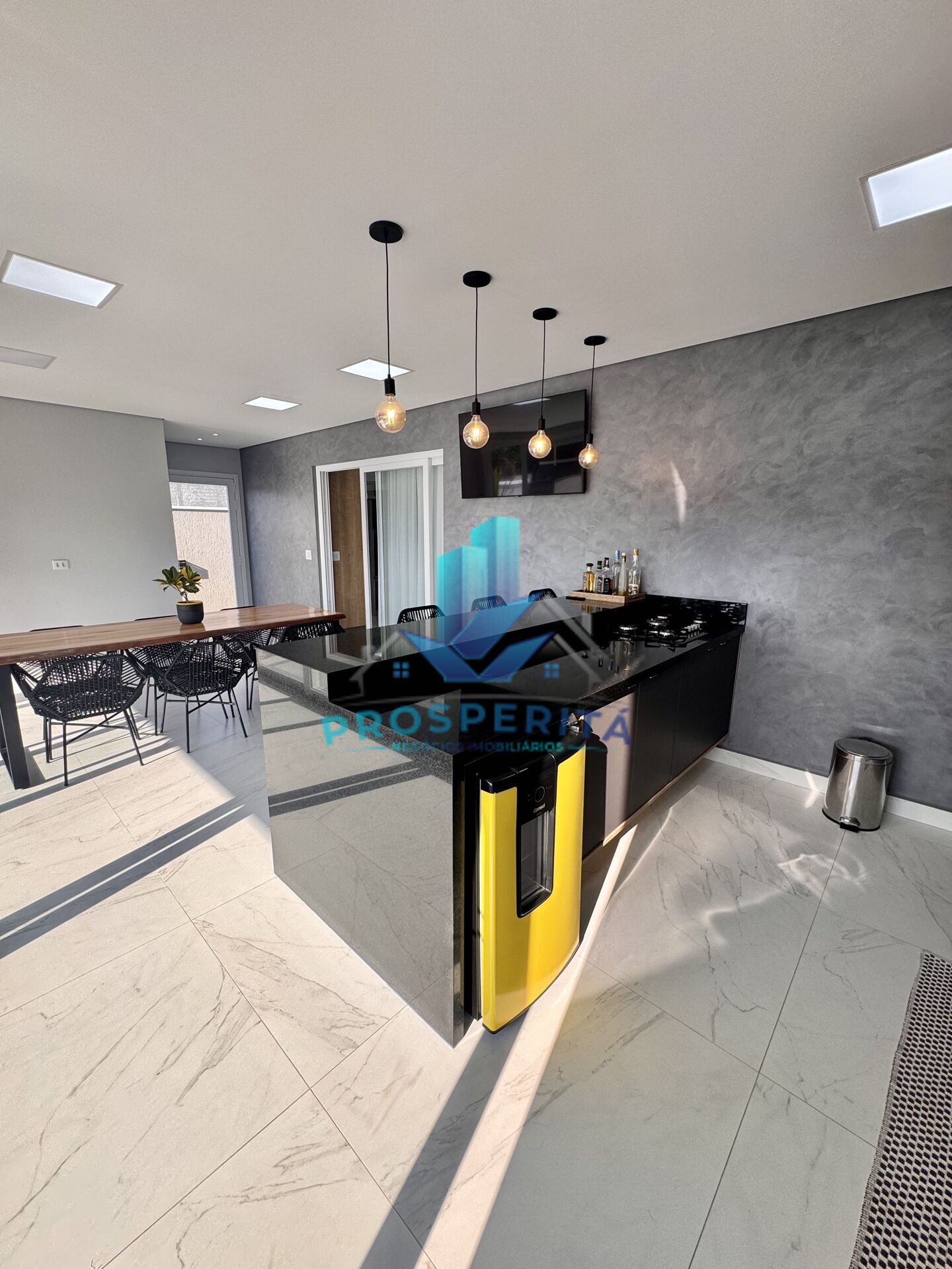 Casa à venda com 4 quartos, 242m² - Foto 17