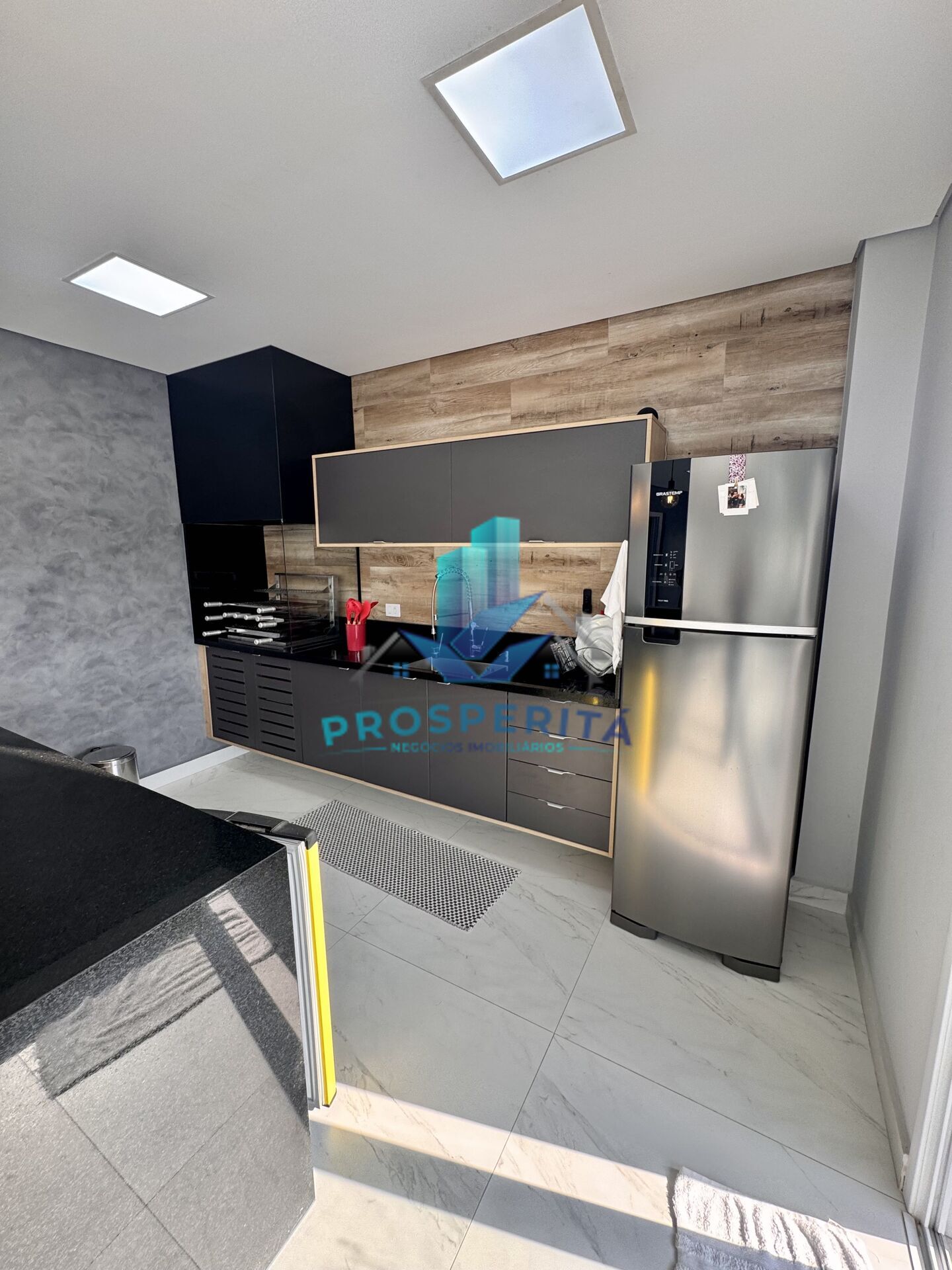 Casa à venda com 4 quartos, 242m² - Foto 16