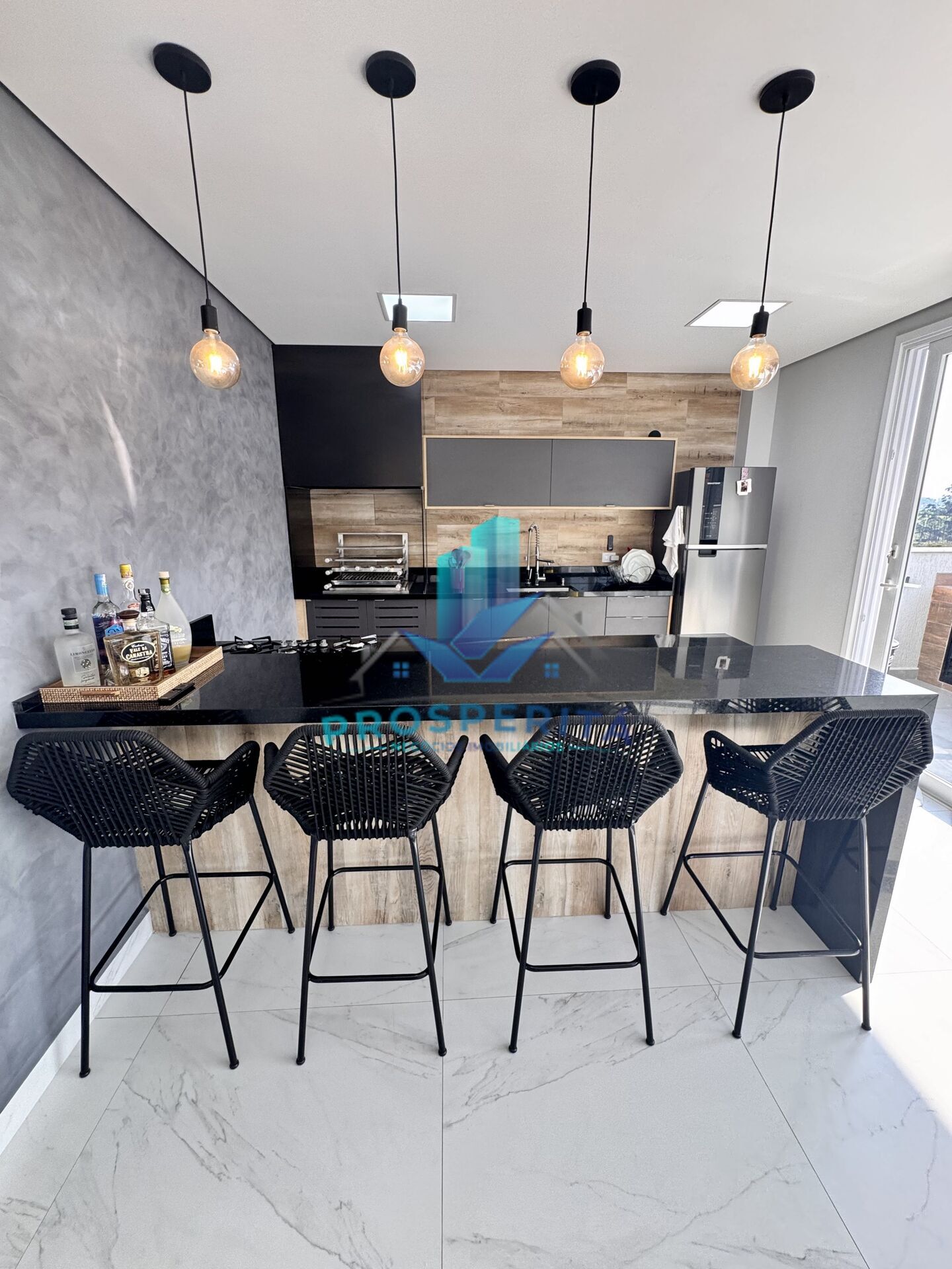 Casa à venda com 4 quartos, 242m² - Foto 15