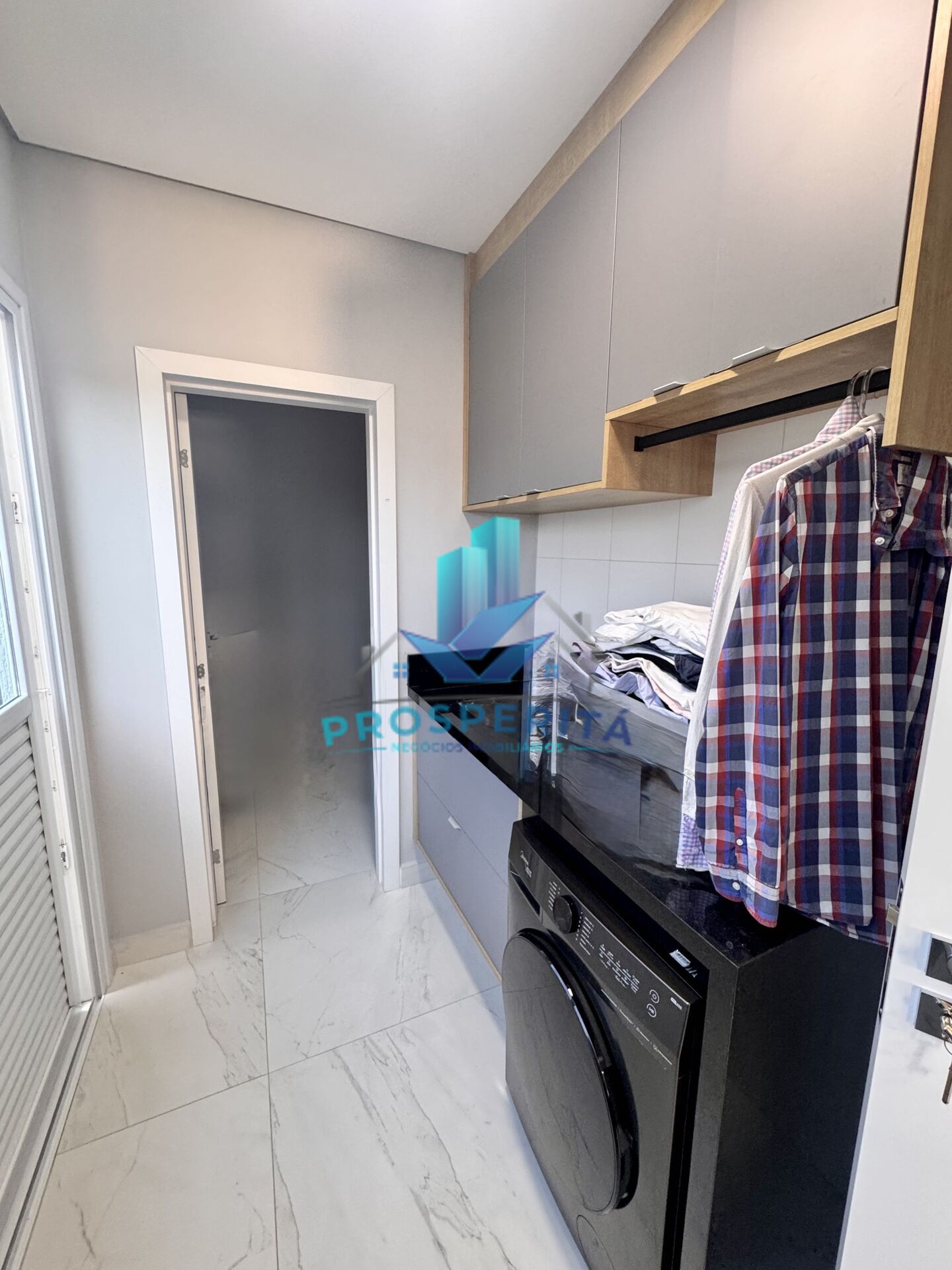 Casa à venda com 4 quartos, 242m² - Foto 11