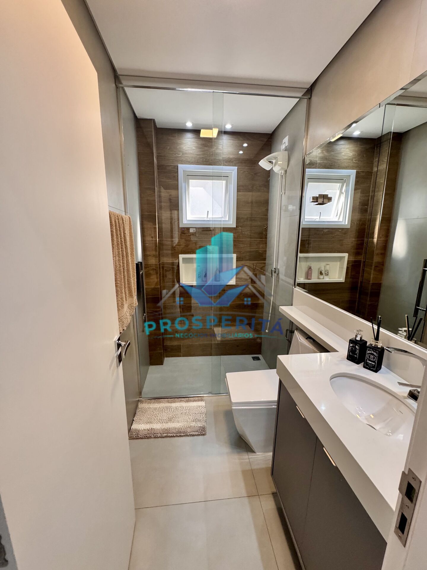 Casa à venda com 4 quartos, 242m² - Foto 29