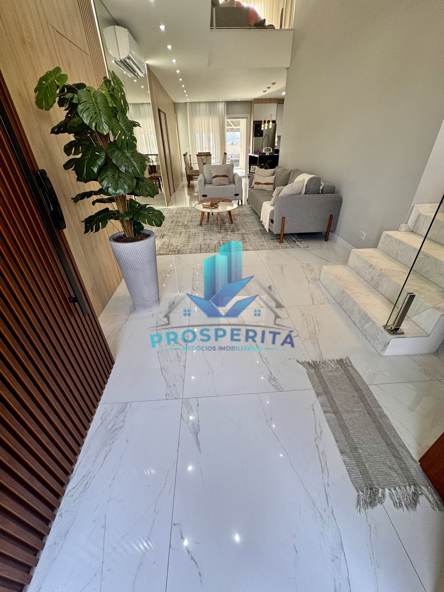 Casa à venda com 4 quartos, 242m² - Foto 3