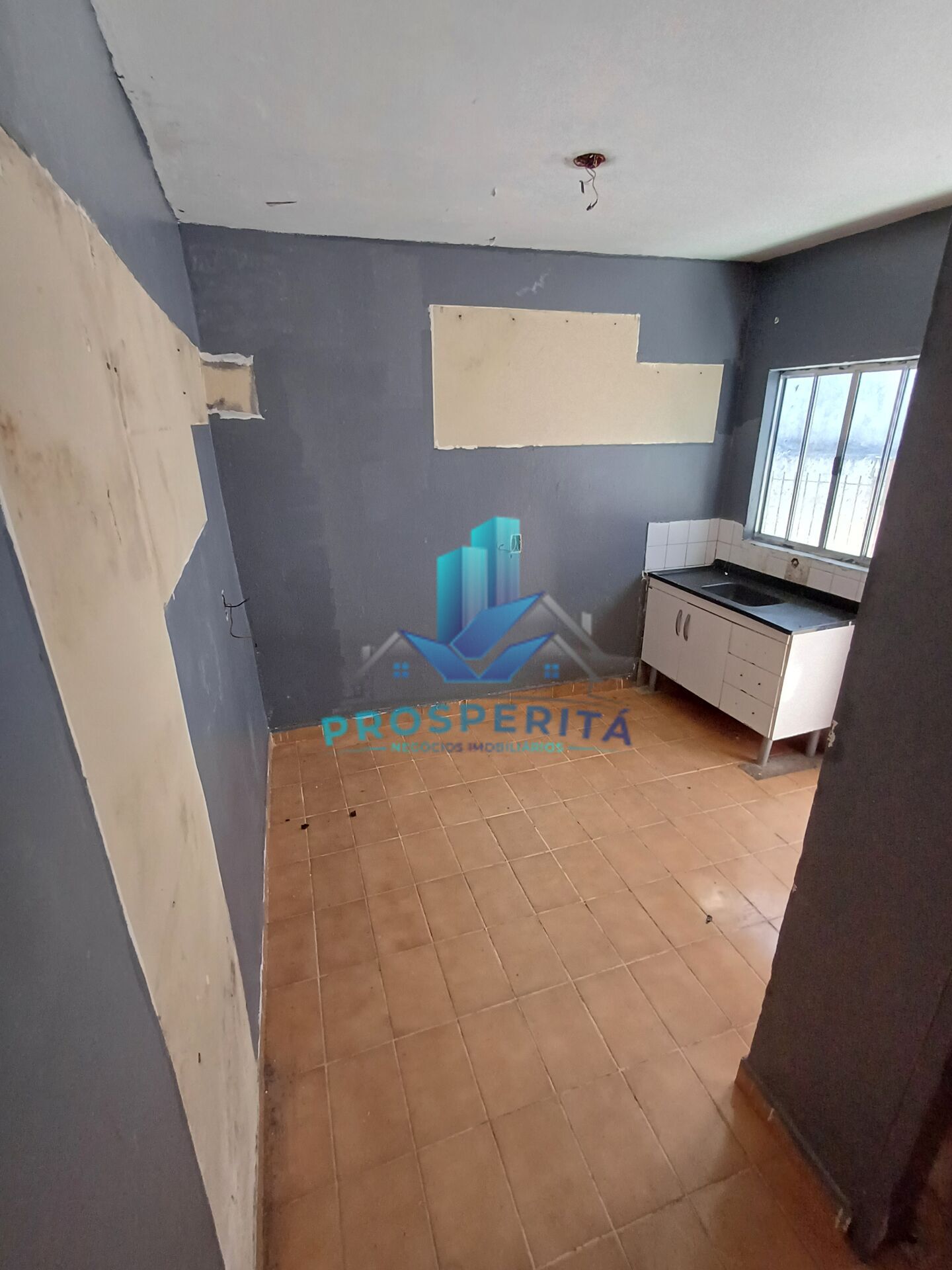 Casa à venda com 2 quartos, 90m² - Foto 13