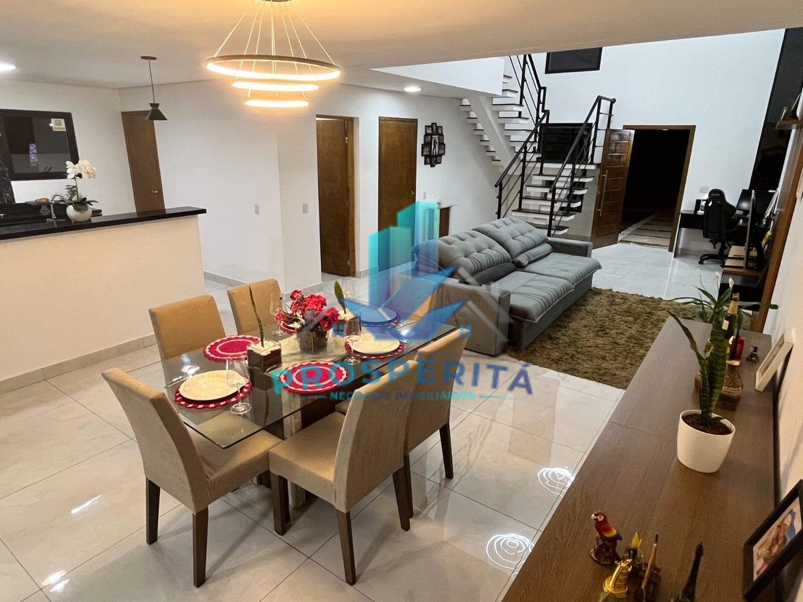 Casa à venda com 3 quartos, 242m² - Foto 8