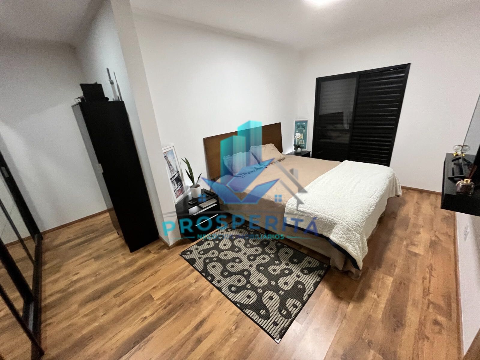 Casa à venda com 3 quartos, 242m² - Foto 17