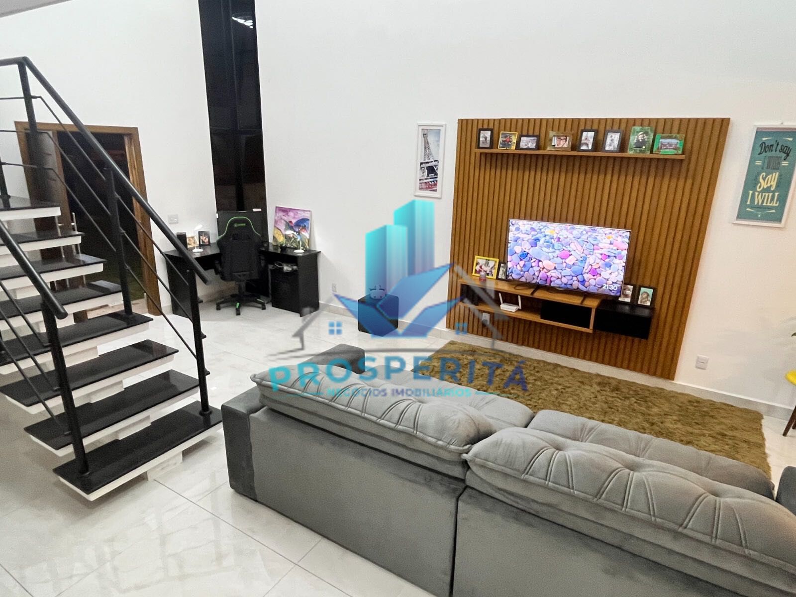 Casa à venda com 3 quartos, 242m² - Foto 9