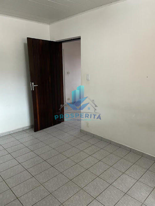 Casa à venda com 2 quartos, 200m² - Foto 5