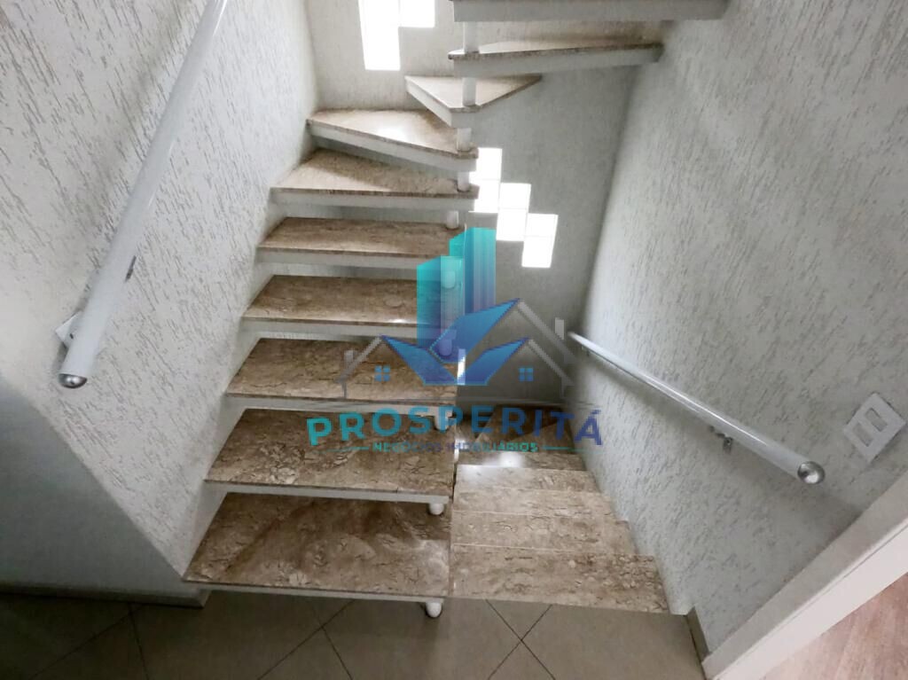 Sobrado à venda com 3 quartos, 100m² - Foto 14