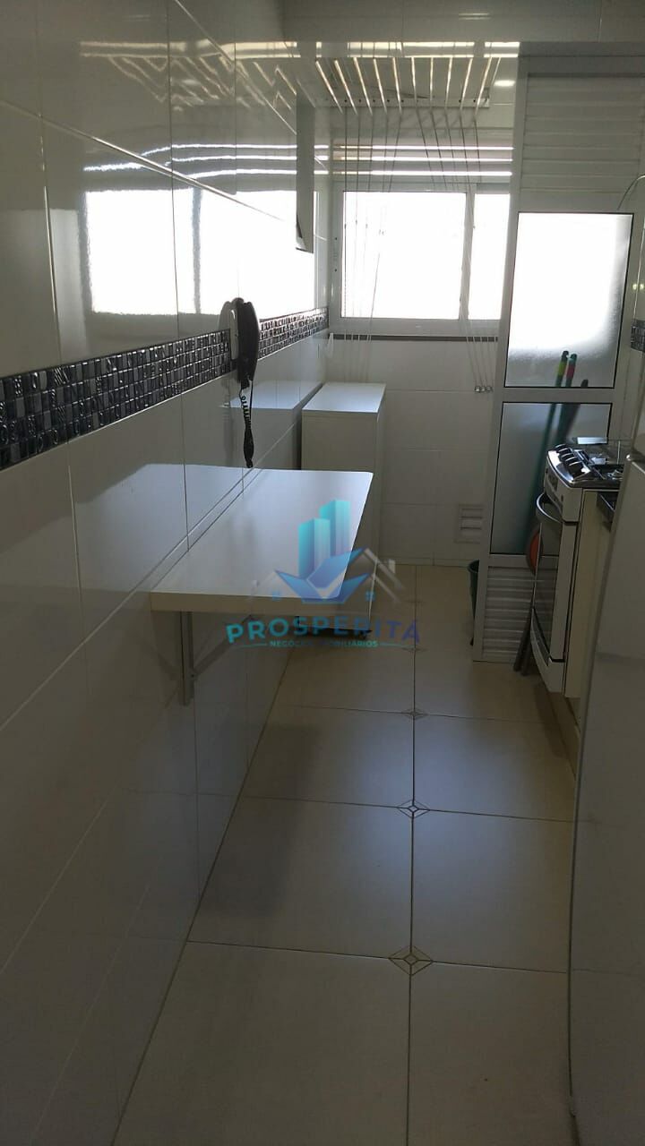 Apartamento à venda com 2 quartos, 63m² - Foto 9