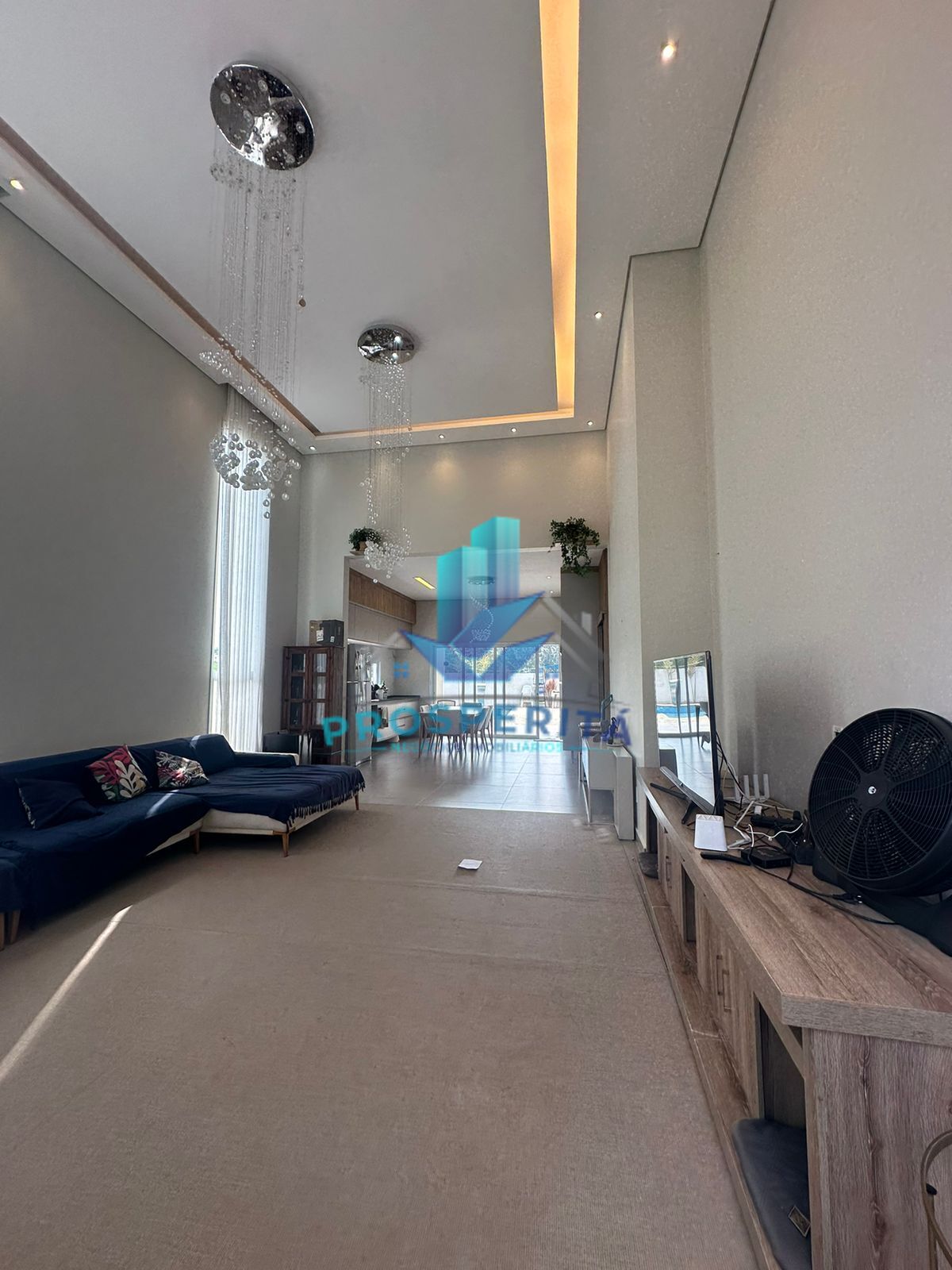 Casa, 3 quartos, 211 m² - Foto 2