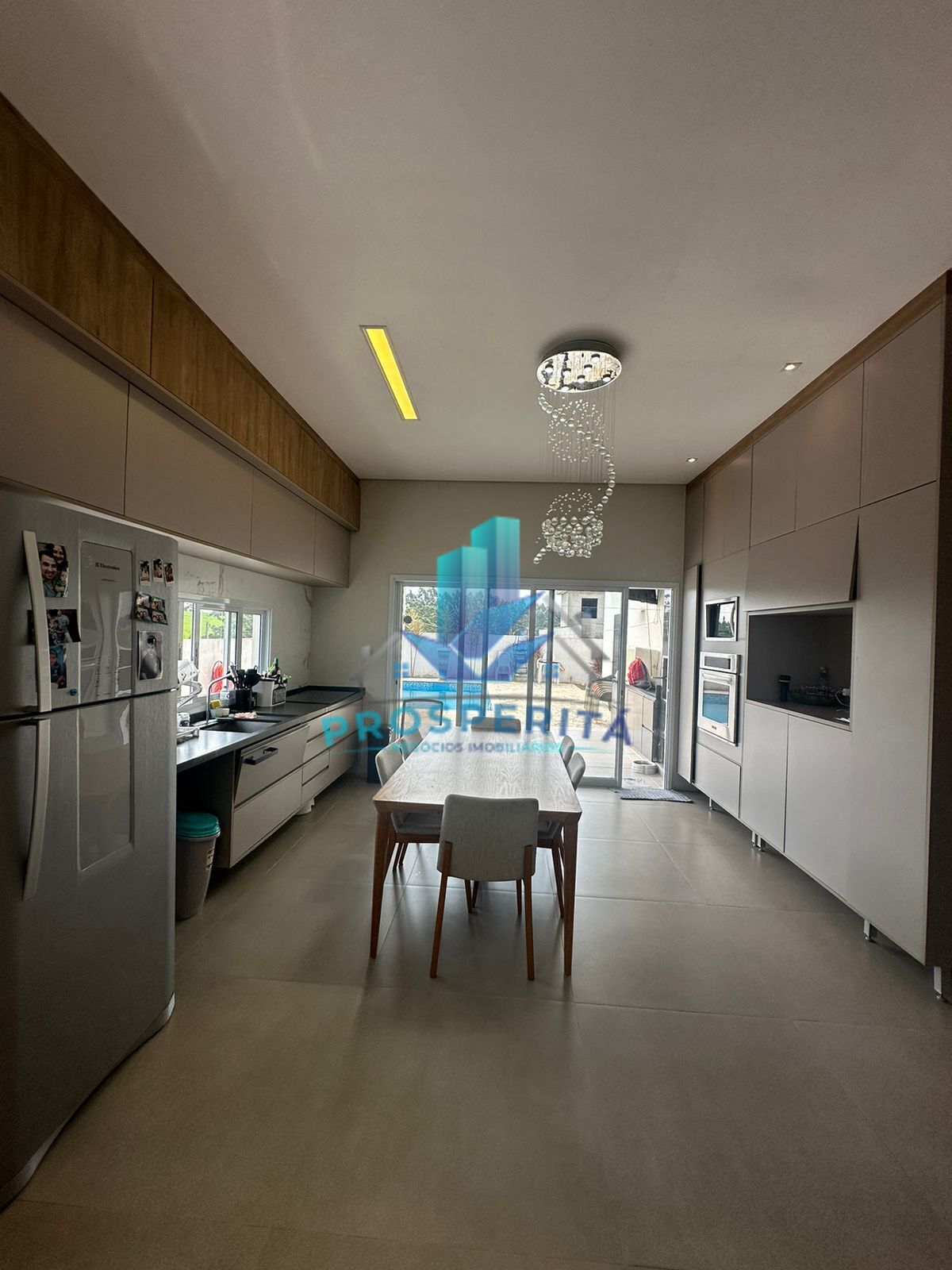Casa, 3 quartos, 211 m² - Foto 4