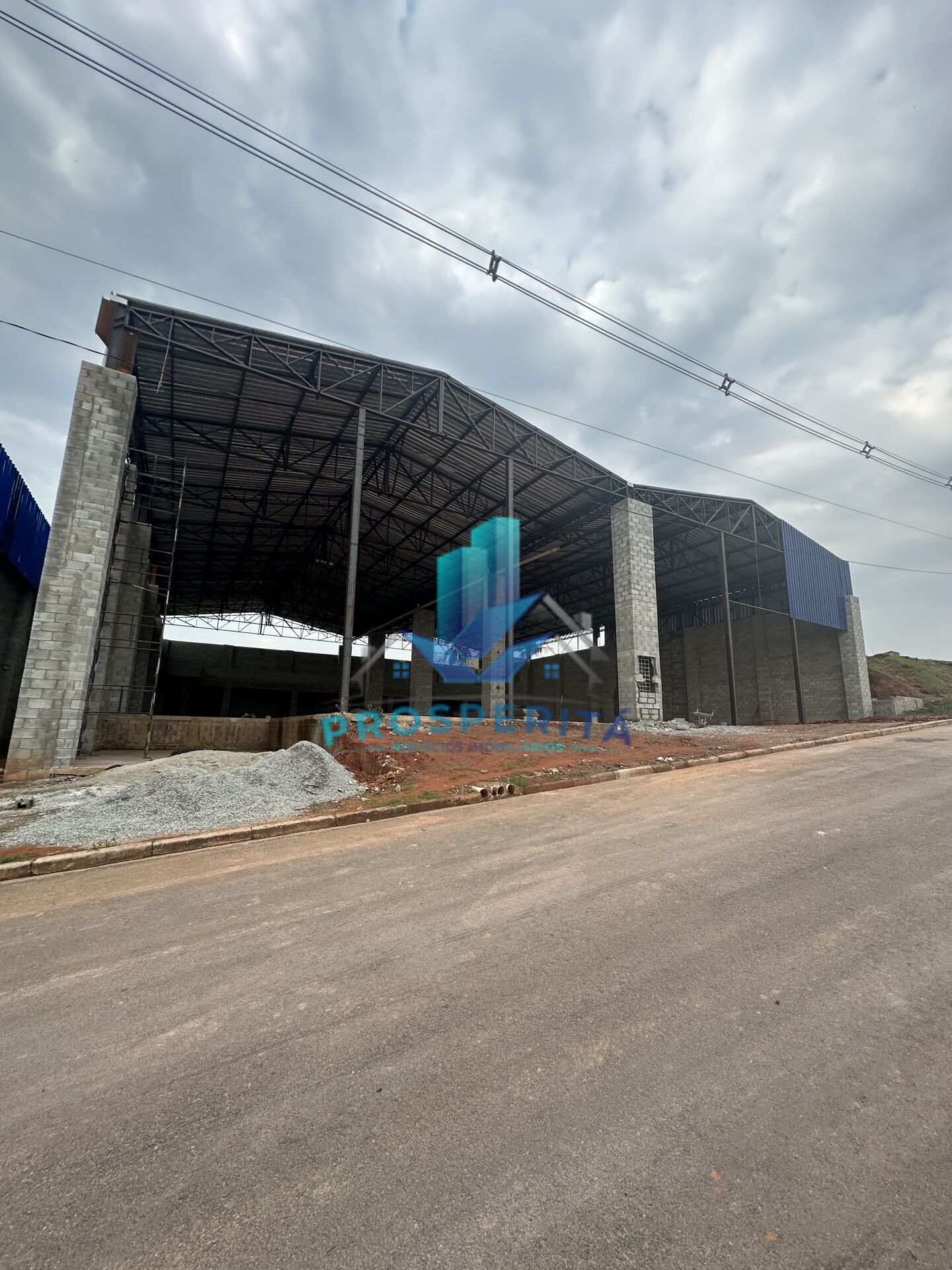 Depósito-Galpão-Armazém para alugar, 2000m² - Foto 2