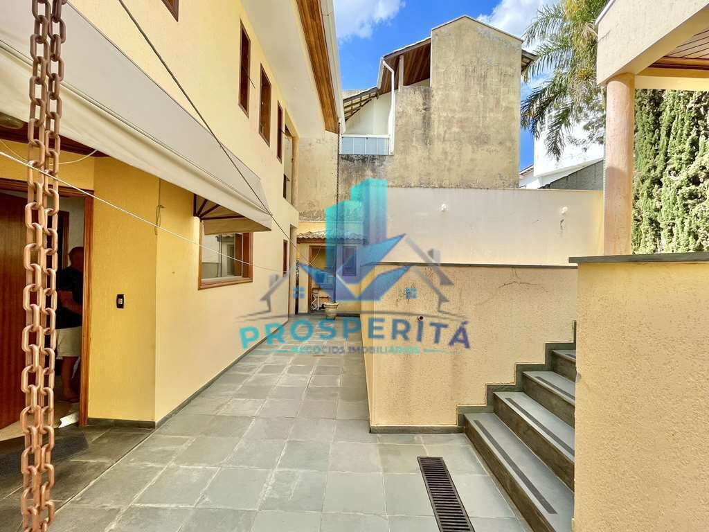 Casa à venda com 3 quartos, 390m² - Foto 12