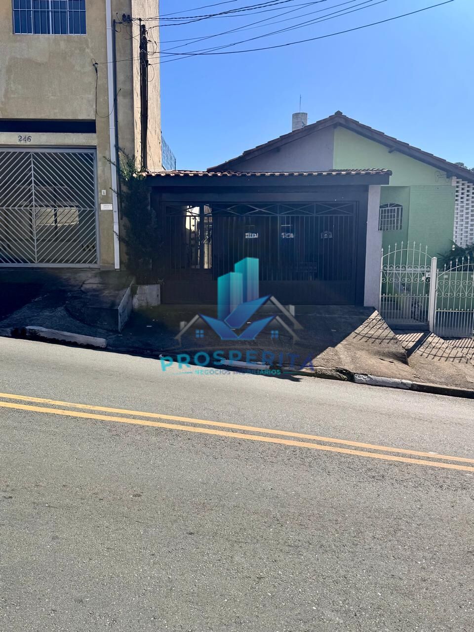 Casa, 2 quartos, 250 m² - Foto 1