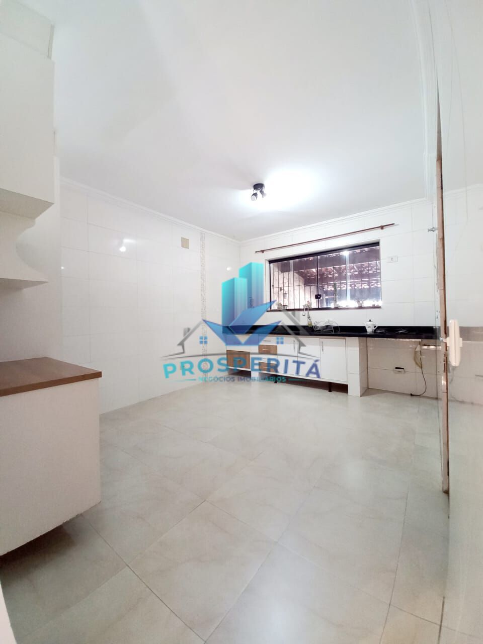 Casa à venda com 2 quartos, 250m² - Foto 12