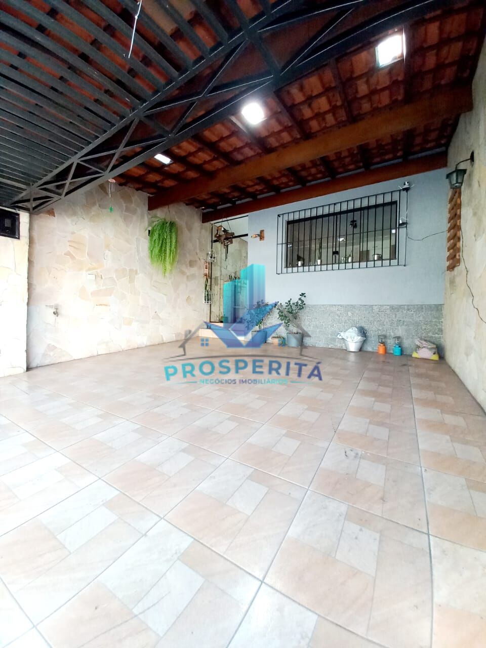 Casa à venda com 2 quartos, 250m² - Foto 3