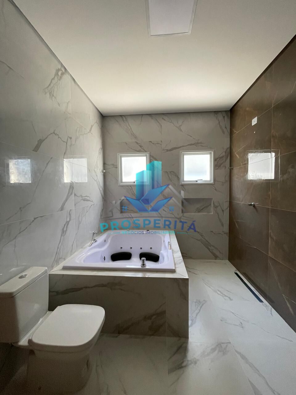 Casa à venda com 3 quartos, 208m² - Foto 18