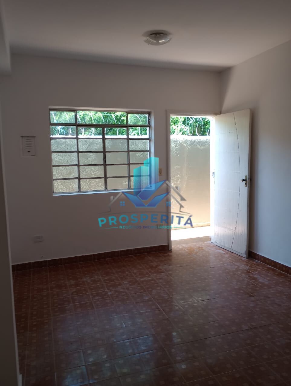 Casa à venda com 3 quartos, 93m² - Foto 4