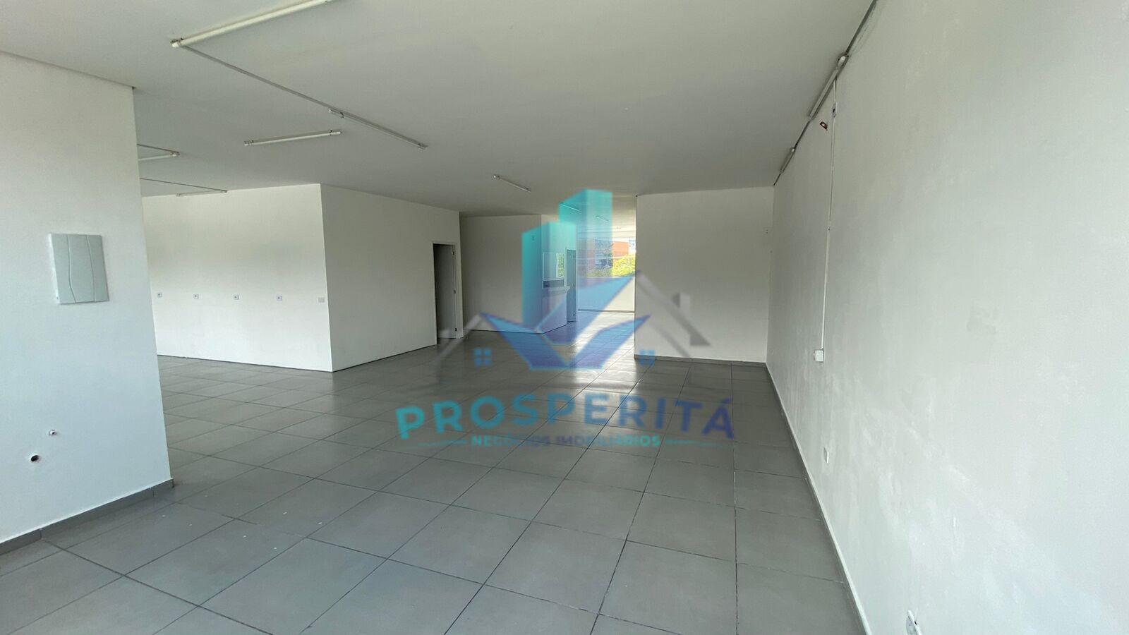 Loja-Salão para alugar, 250m² - Foto 3