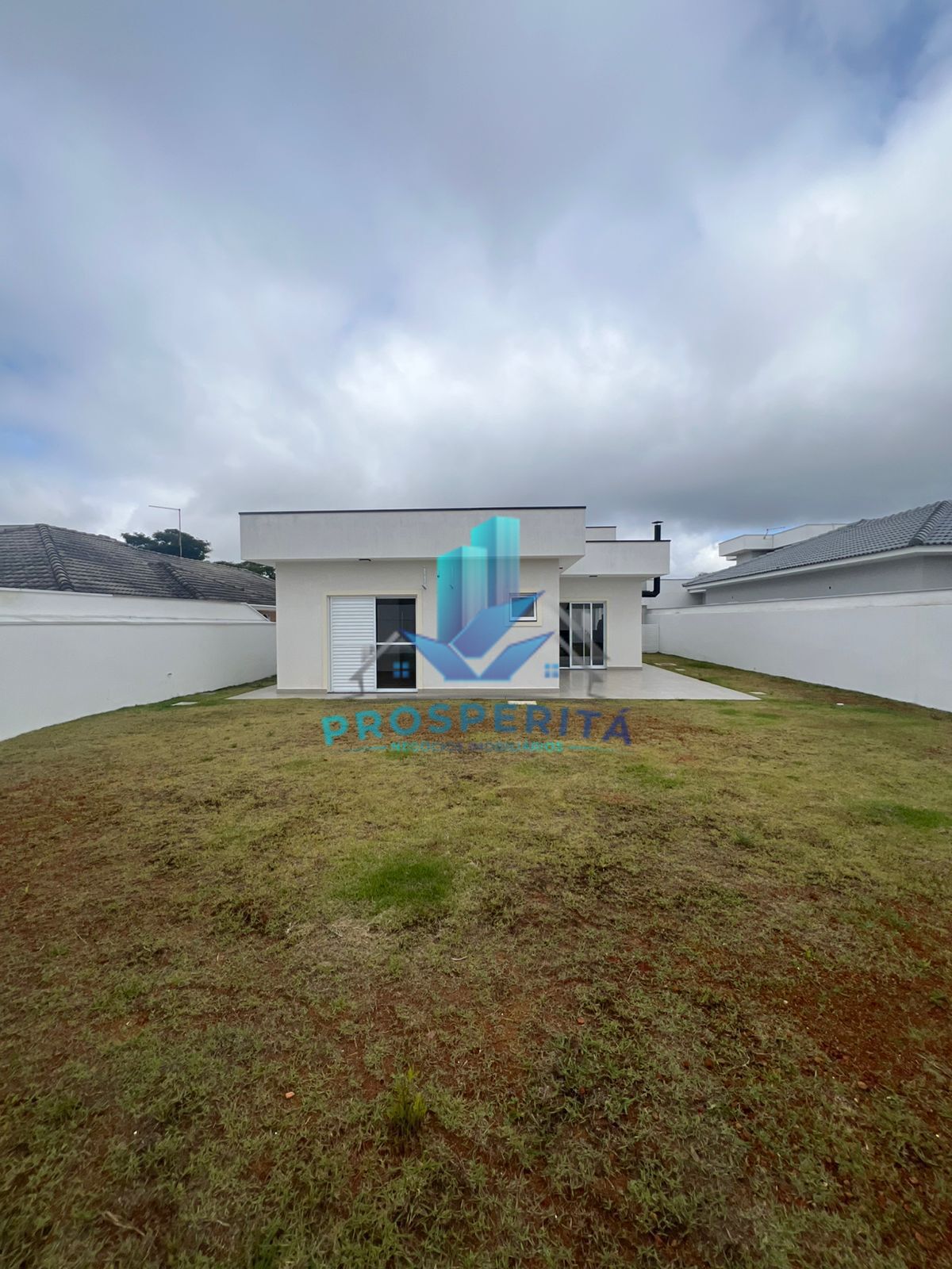Casa para alugar com 3 quartos, 188m² - Foto 2