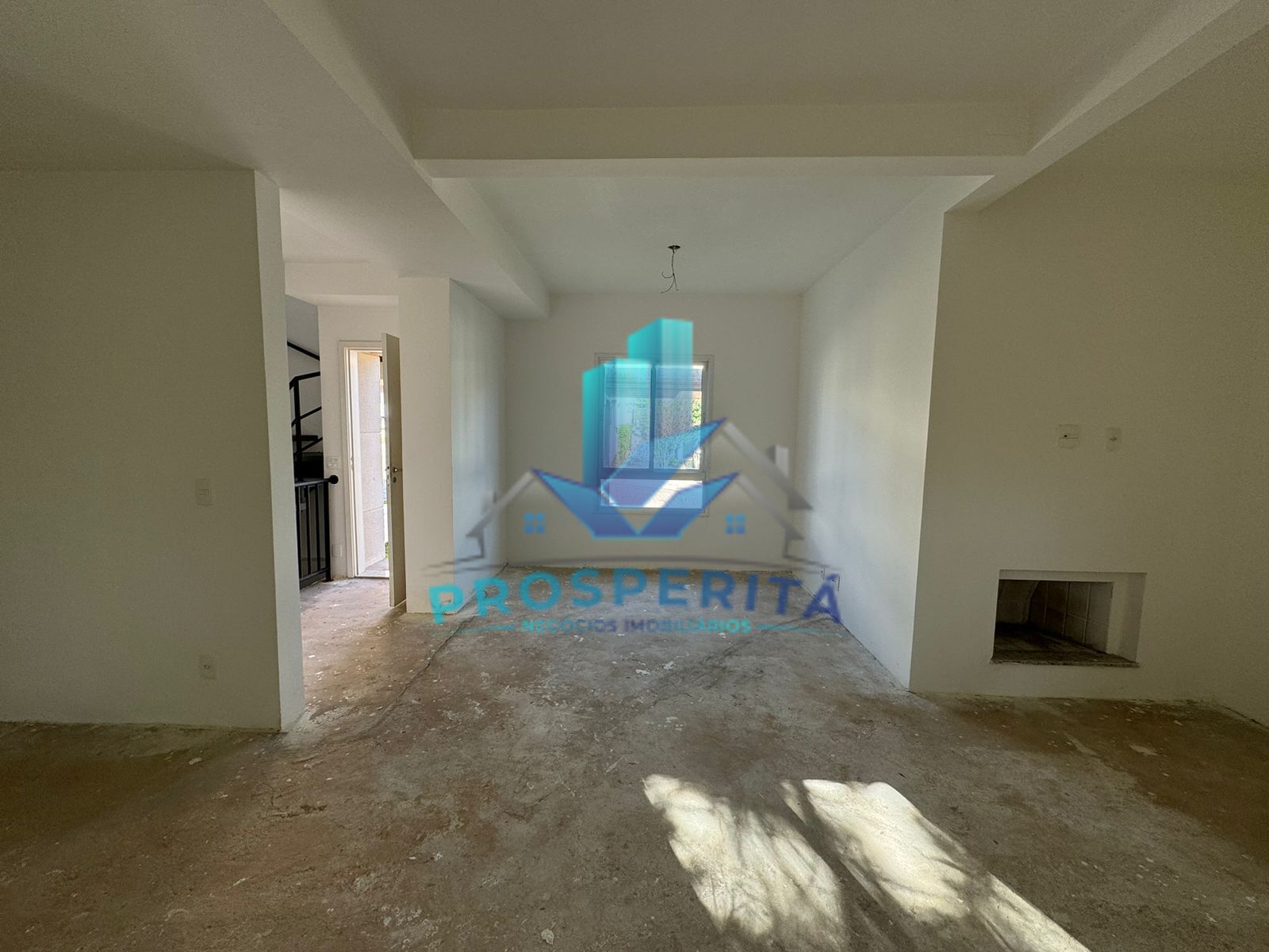 Casa à venda com 4 quartos, 351m² - Foto 4