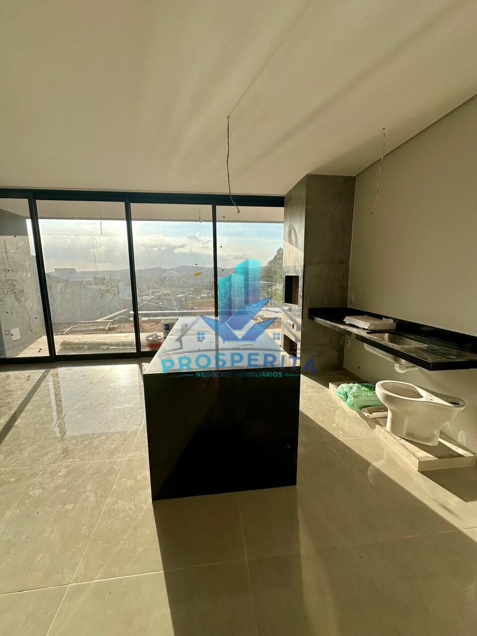 Casa à venda com 3 quartos, 233m² - Foto 9