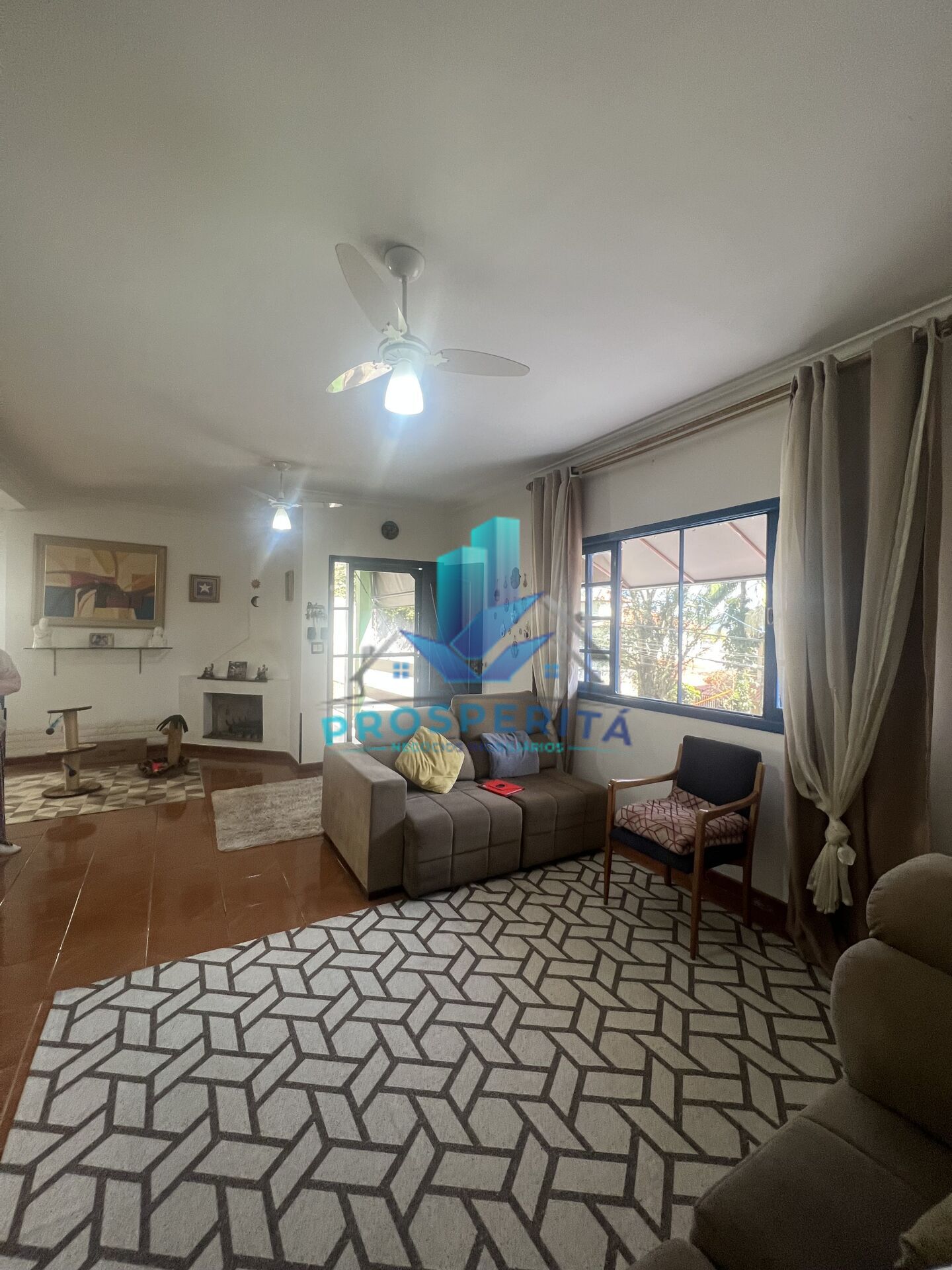 Casa de Condomínio à venda com 4 quartos, 212m² - Foto 4
