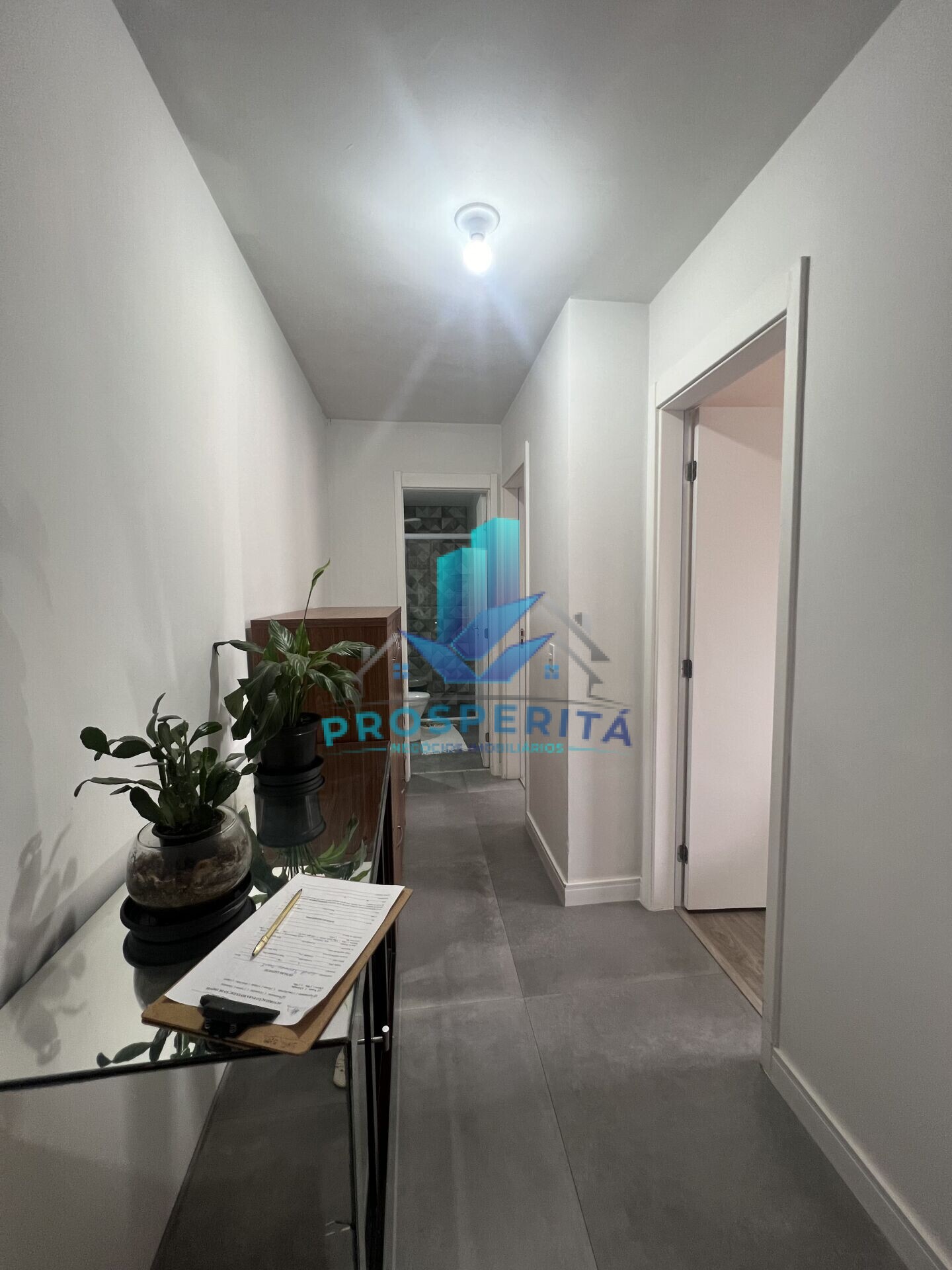 Apartamento à venda com 2 quartos, 69m² - Foto 5