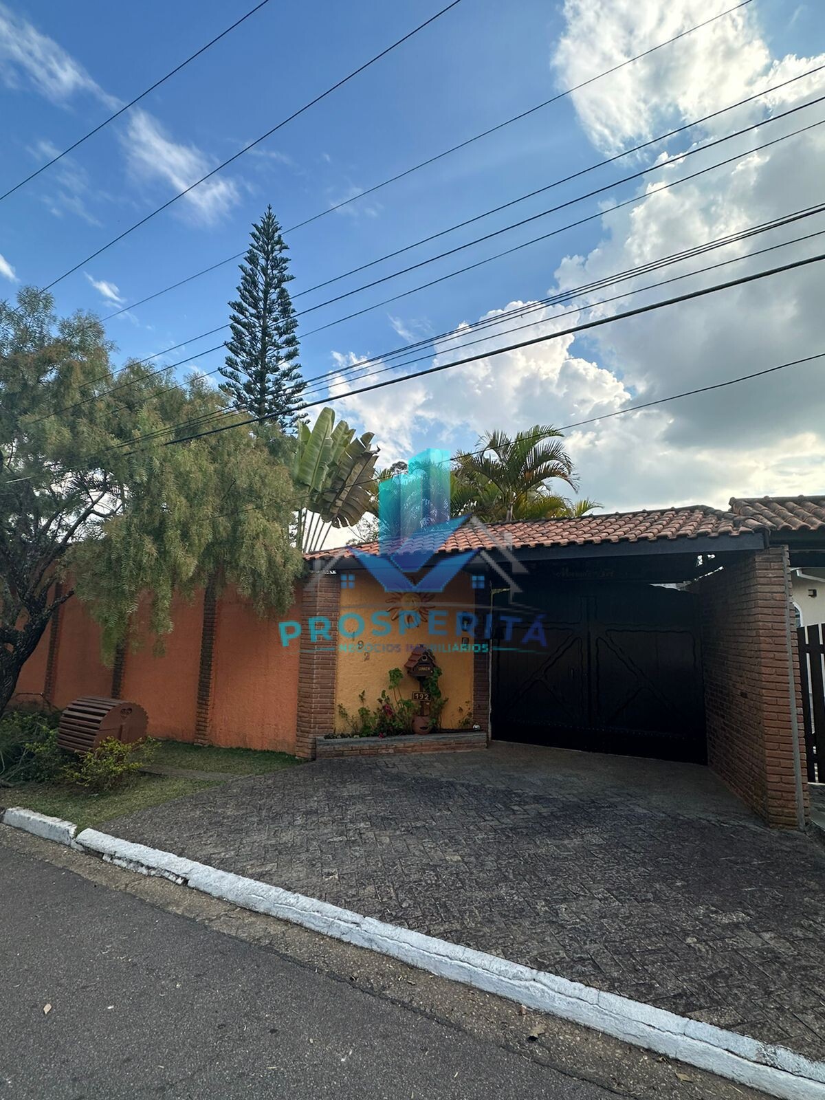 Casa de Condomínio à venda com 3 quartos, 429m² - Foto 2