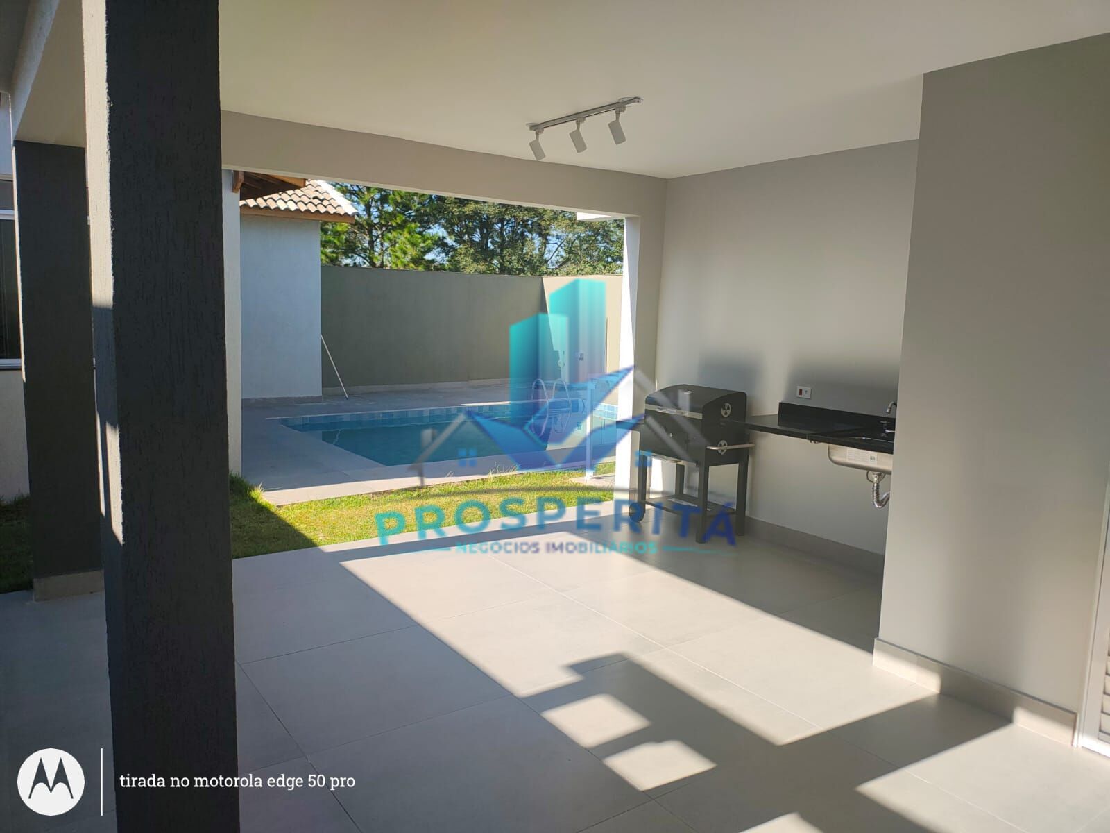 Casa para alugar com 3 quartos, 239m² - Foto 30