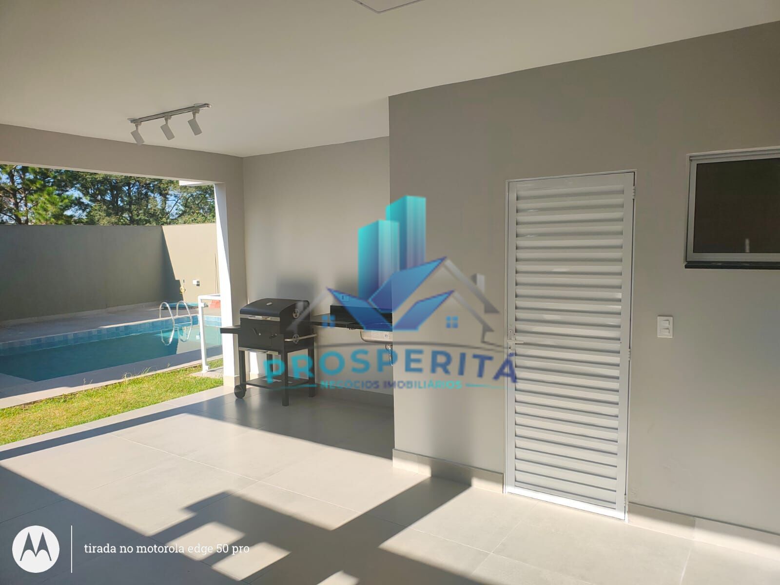 Casa para alugar com 3 quartos, 239m² - Foto 27