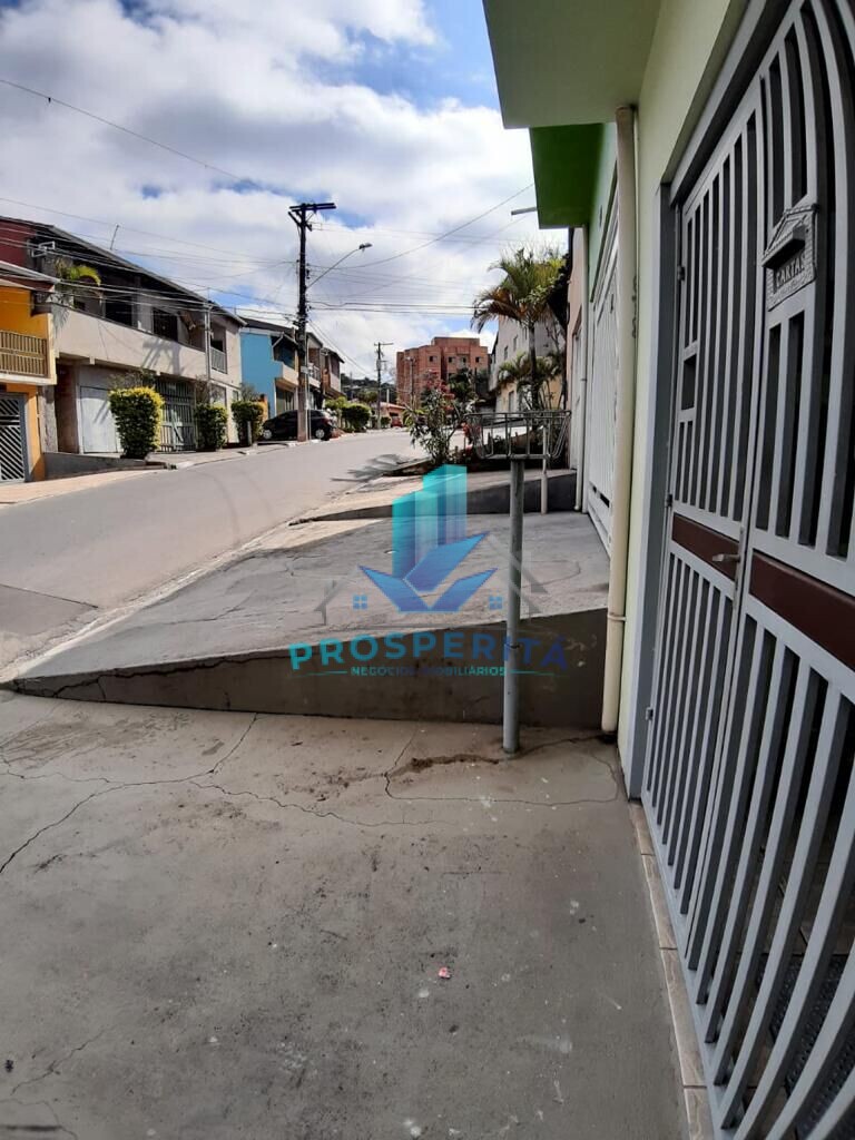 Sobrado à venda com 3 quartos, 207m² - Foto 2