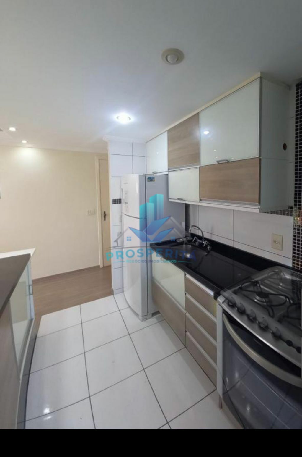 Apartamento à venda com 2 quartos, 64m² - Foto 11