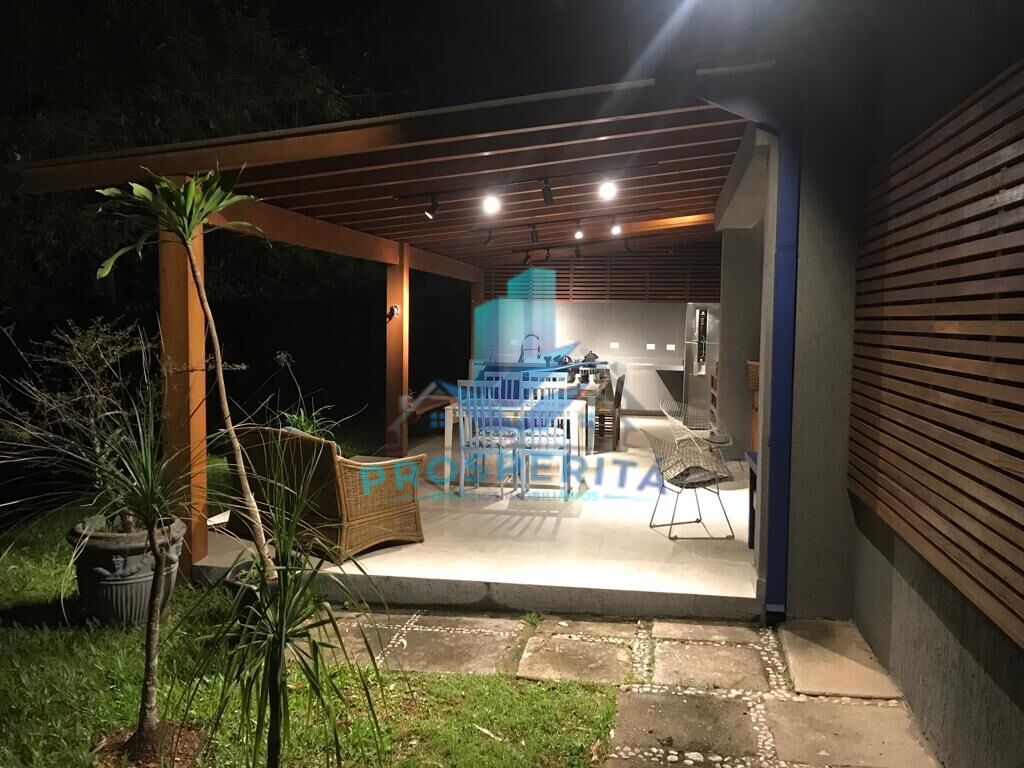 Casa à venda com 3 quartos, 243m² - Foto 6