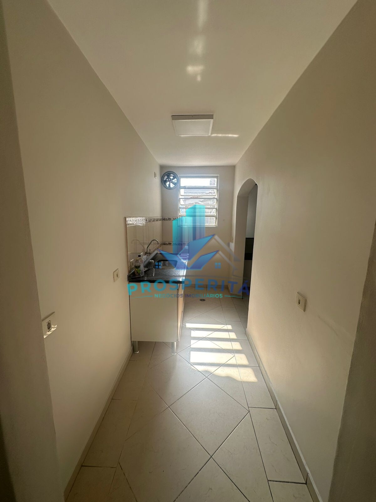 Loja-Salão para alugar com 3 quartos, 200m² - Foto 25