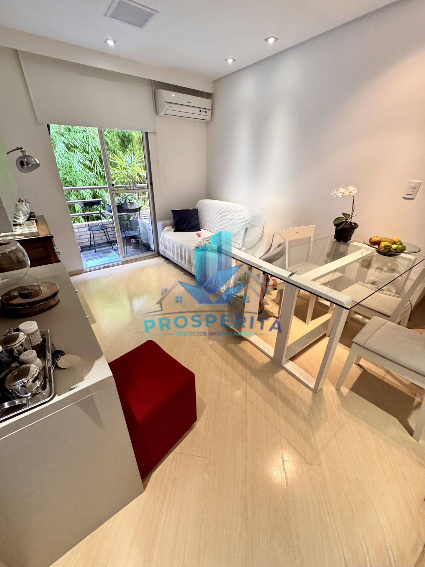 Apartamento à venda com 2 quartos, 48m² - Foto 2