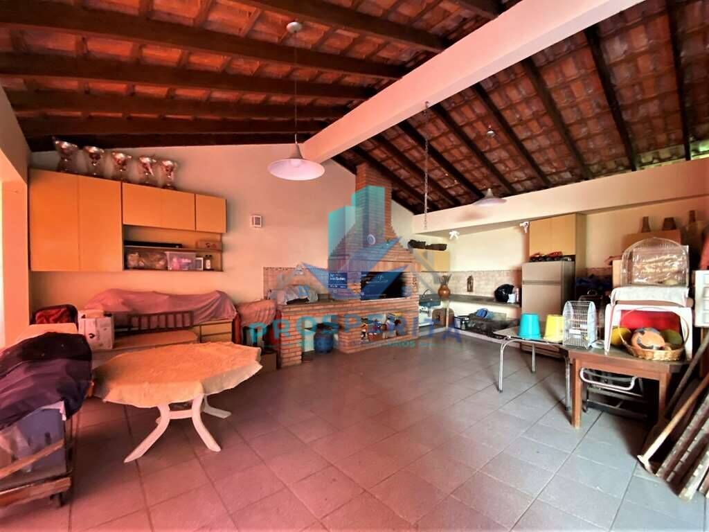 Casa à venda com 4 quartos, 304m² - Foto 20